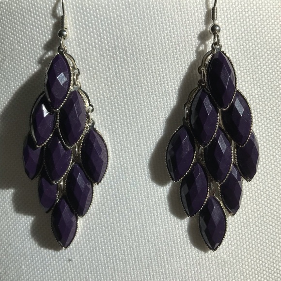 Dangling earrings - Picture 2 of 2